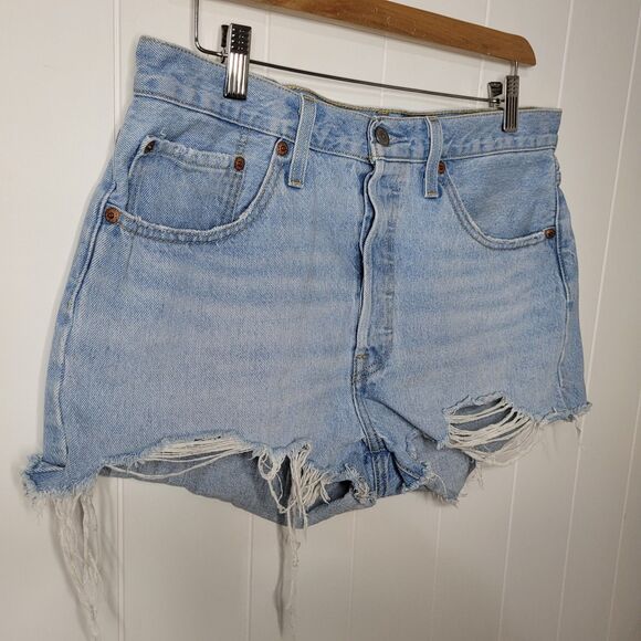 Levis Shorts Womens 31 Blue 501 Jean Cutoff Button Fly Distressed Premium Summer - Picture 2 of 9